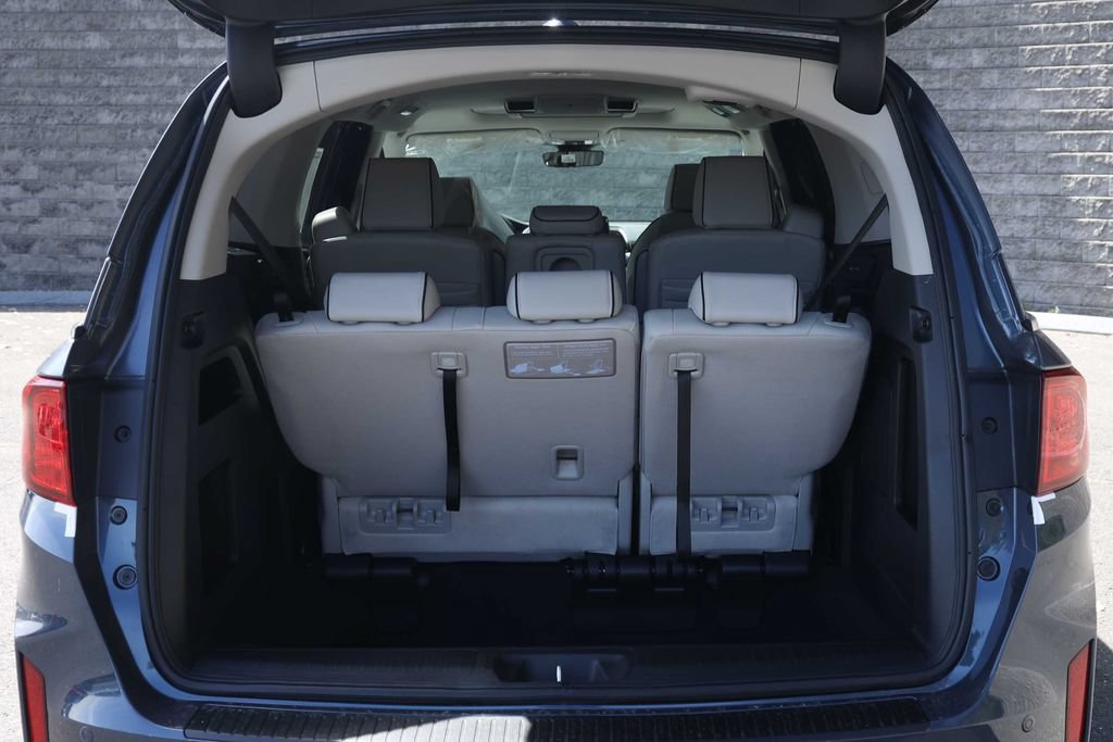 New 2026 Honda Odyssey Touring image 10
