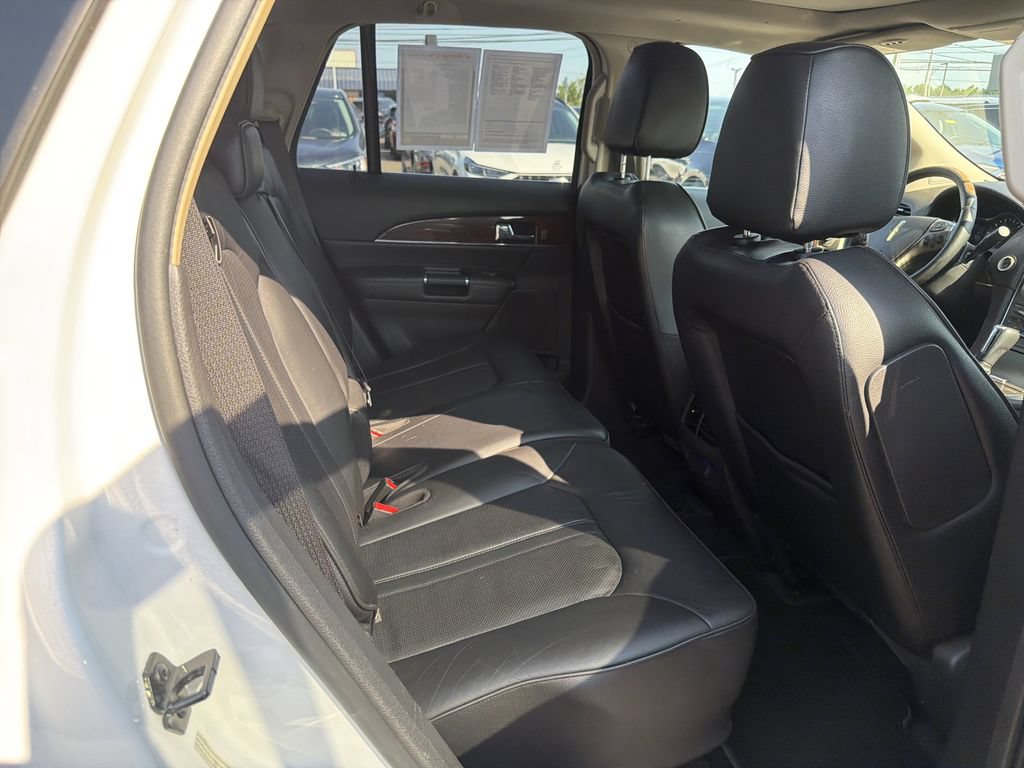 Used 2014 Lincoln MKX AWD w/ Equipment Group 102A image 17