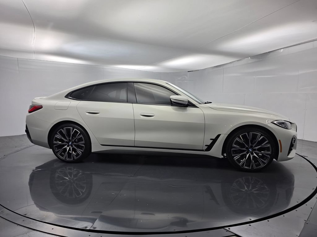 Used 2023 BMW 430i Gran Coupe w/ M Sport Package RWD image 3