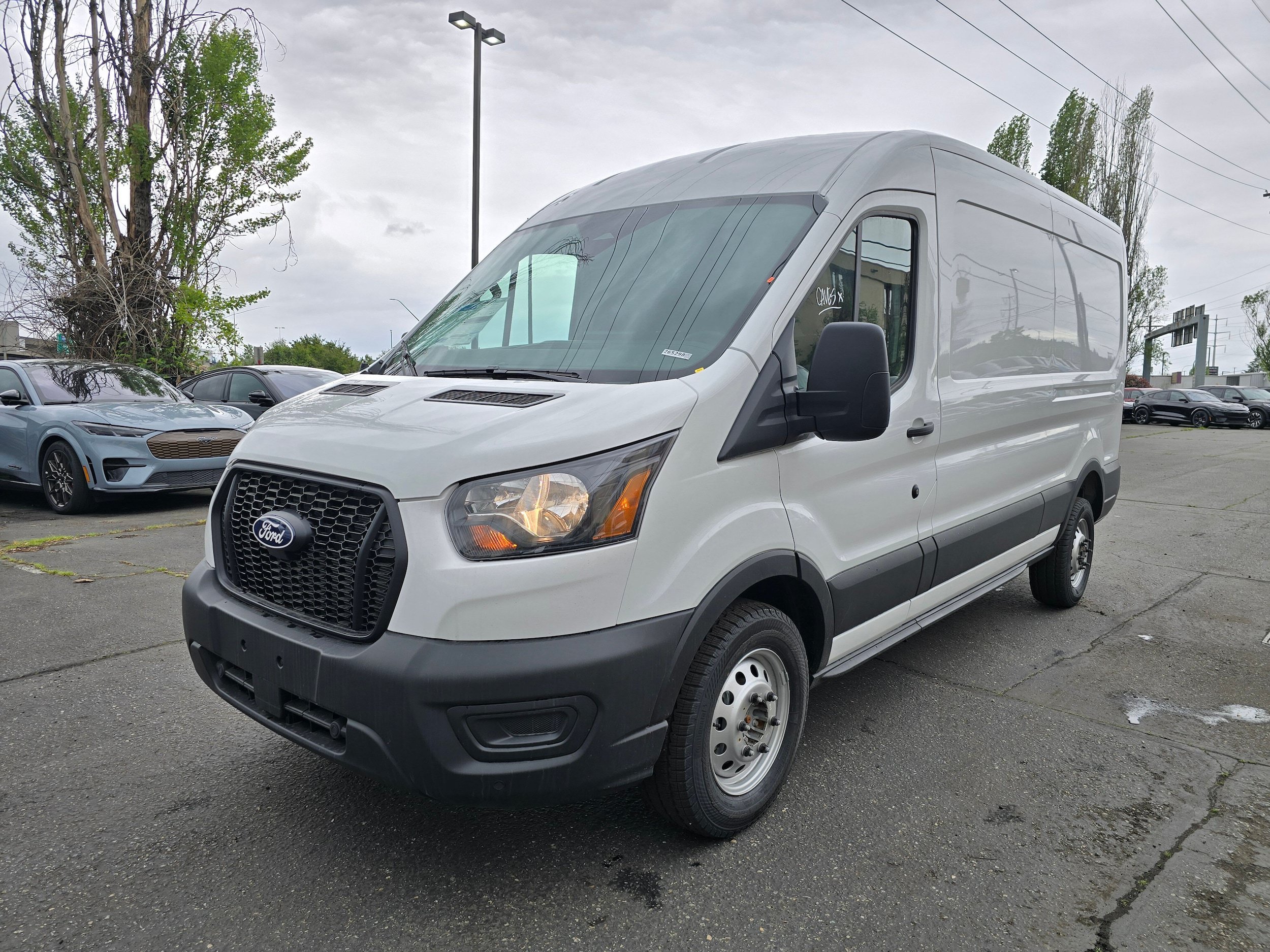 New 2026 Ford Transit 250 148 Medium Roof Extended AWD