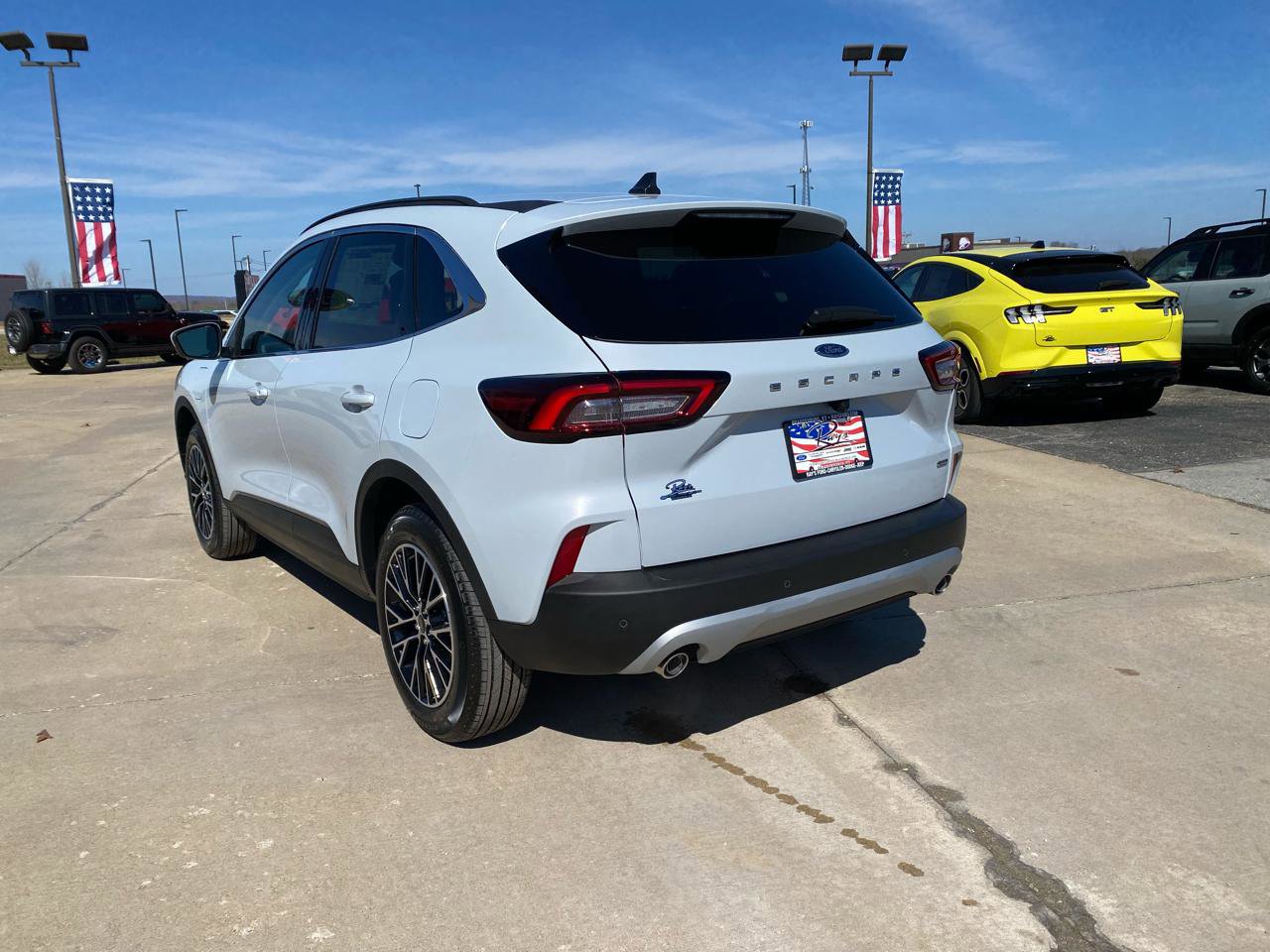 New 2025 Ford Escape SE image 7