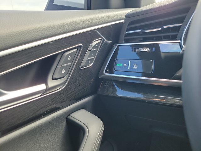 Used 2026 Audi Q8 Premium Plus w/ Premium Plus Package AWD/4WD image 20