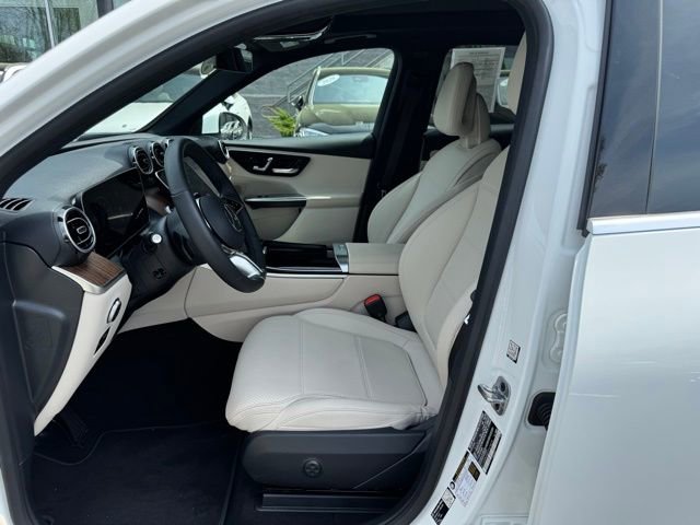 Used 2026 Mercedes-Benz GLC 300 4MATIC image 12