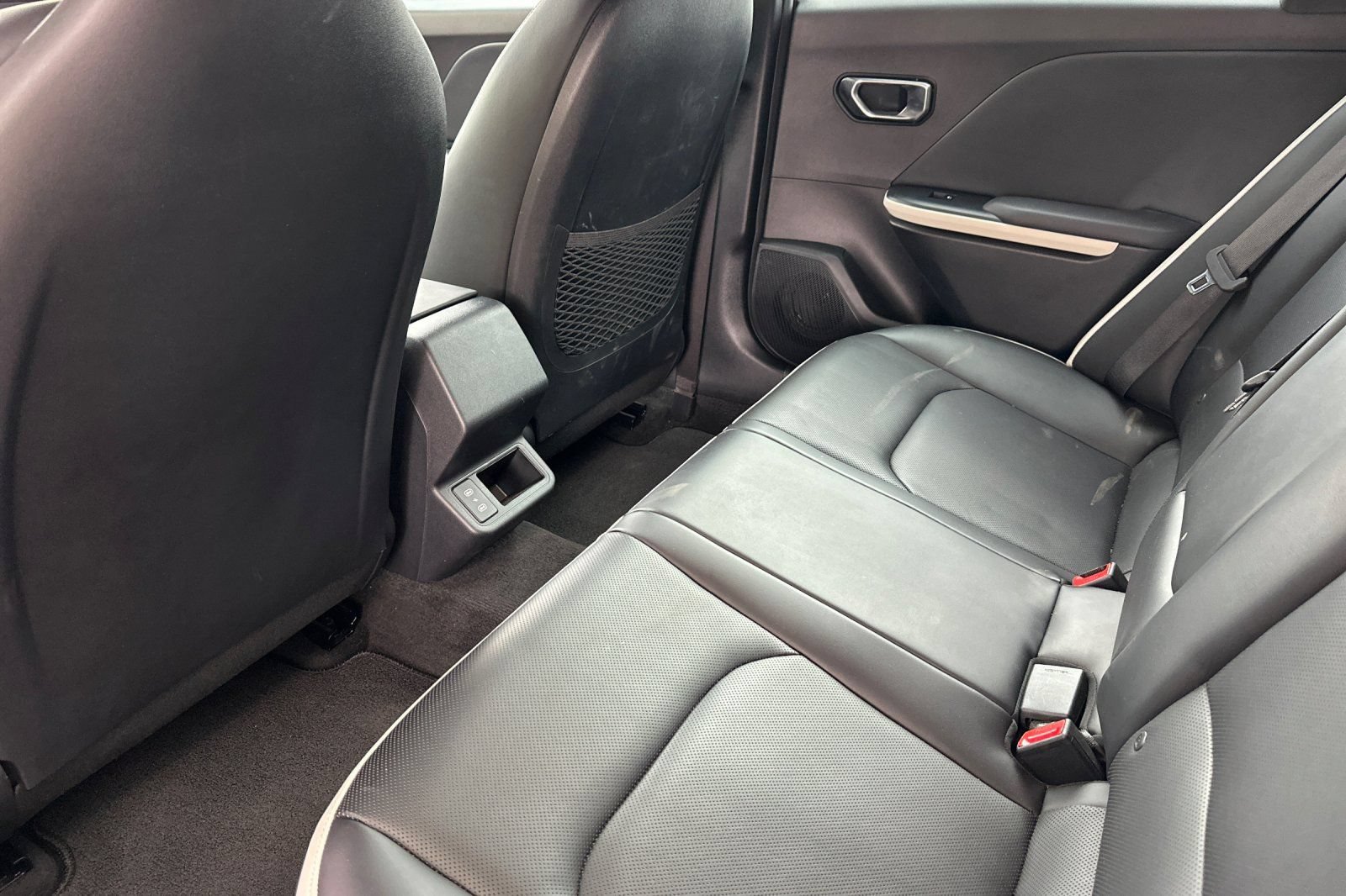 Used 2025 Kia K4 GT-Line w/ GT-Line Premium Package FWD image 9