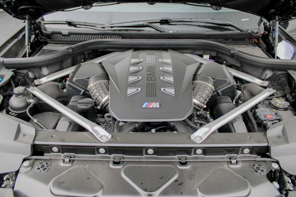 Used 2026 BMW X7 M60i image 23