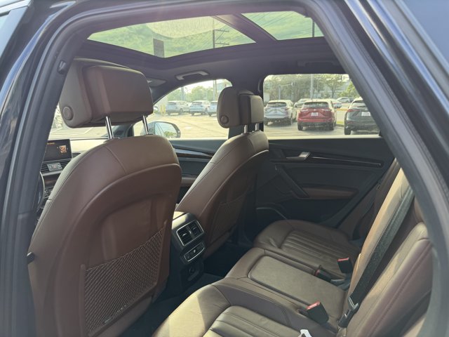 Used 2018 Audi Q5 2.0T Premium Plus w/ Premium Plus Package AWD/4WD image 5