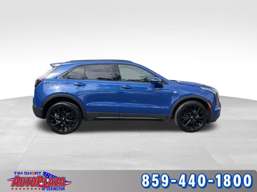 Used 2023 Cadillac XT4 Sport w/ LPO, Onyx Lite Package FWD image 9