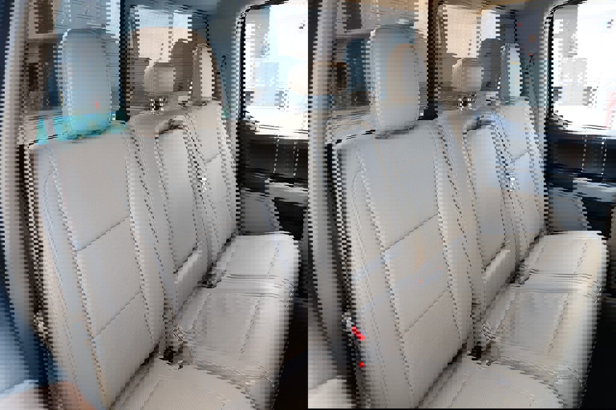 Used 2017 Ford F150 Lariat w/ Equipment Group 501A Mid image 17