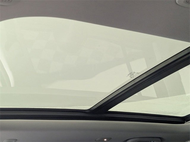 Used 2023 Jeep Grand Cherokee L Limited w/ Luxury Tech Group II image 13