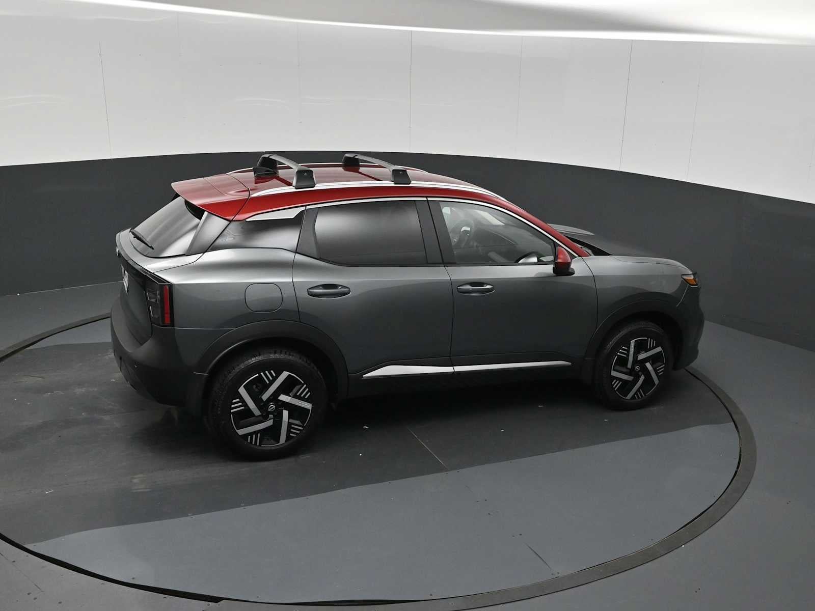 Used 2026 Nissan Kicks SV w/ Interior Electronics Package FWD image 17