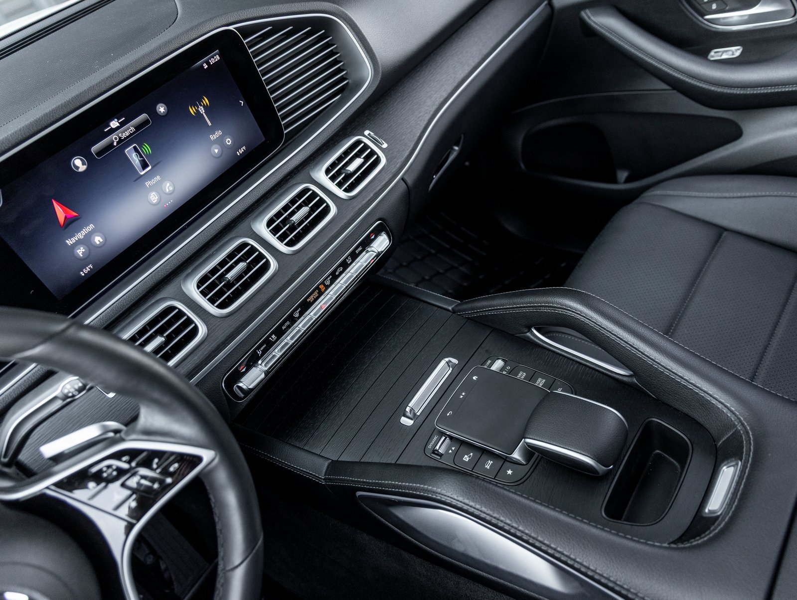 Used 2024 Mercedes-Benz GLE 450 4MATIC w/ AMG Line Exterior image 30