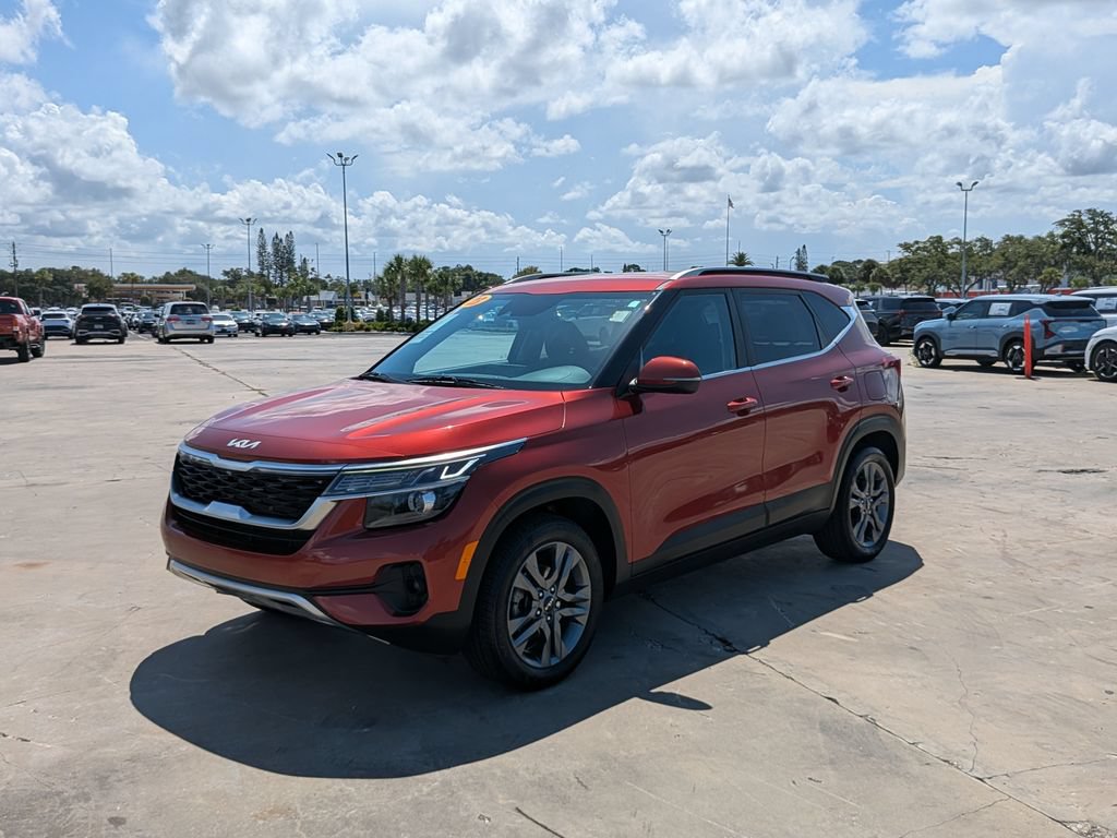 Used 2023 Kia Seltos S FWD image 5
