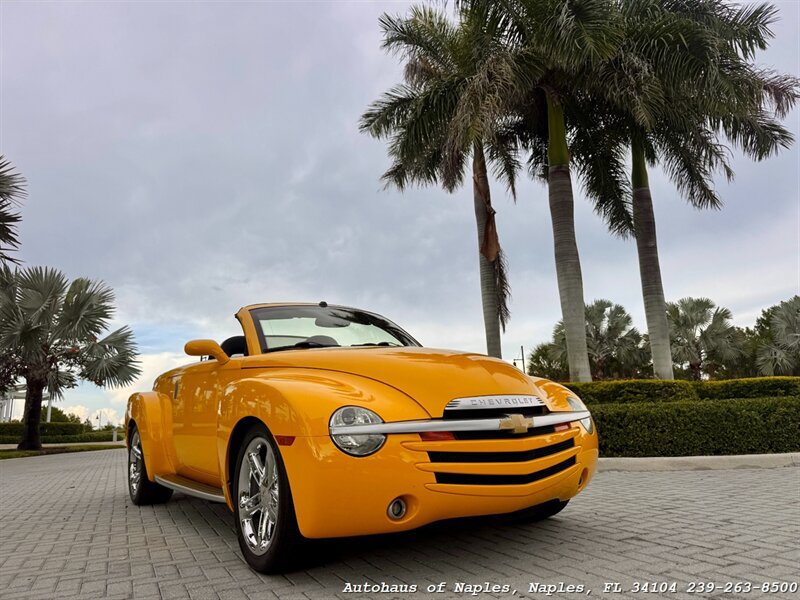 Used 2005 Chevrolet SSR w/ Preferred Equipment Group RWD image 6