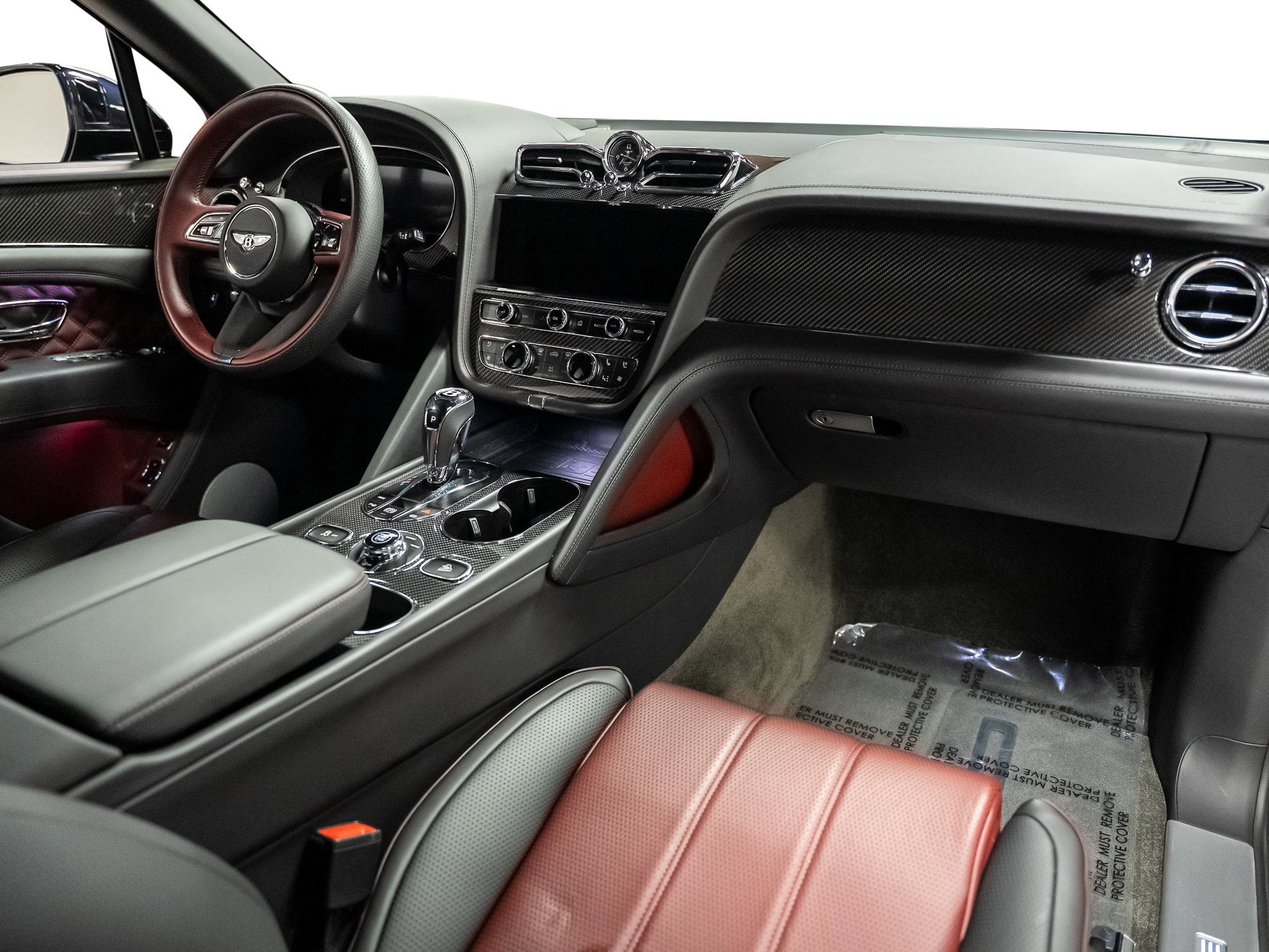 Used 2022 Bentley Bentayga image 2