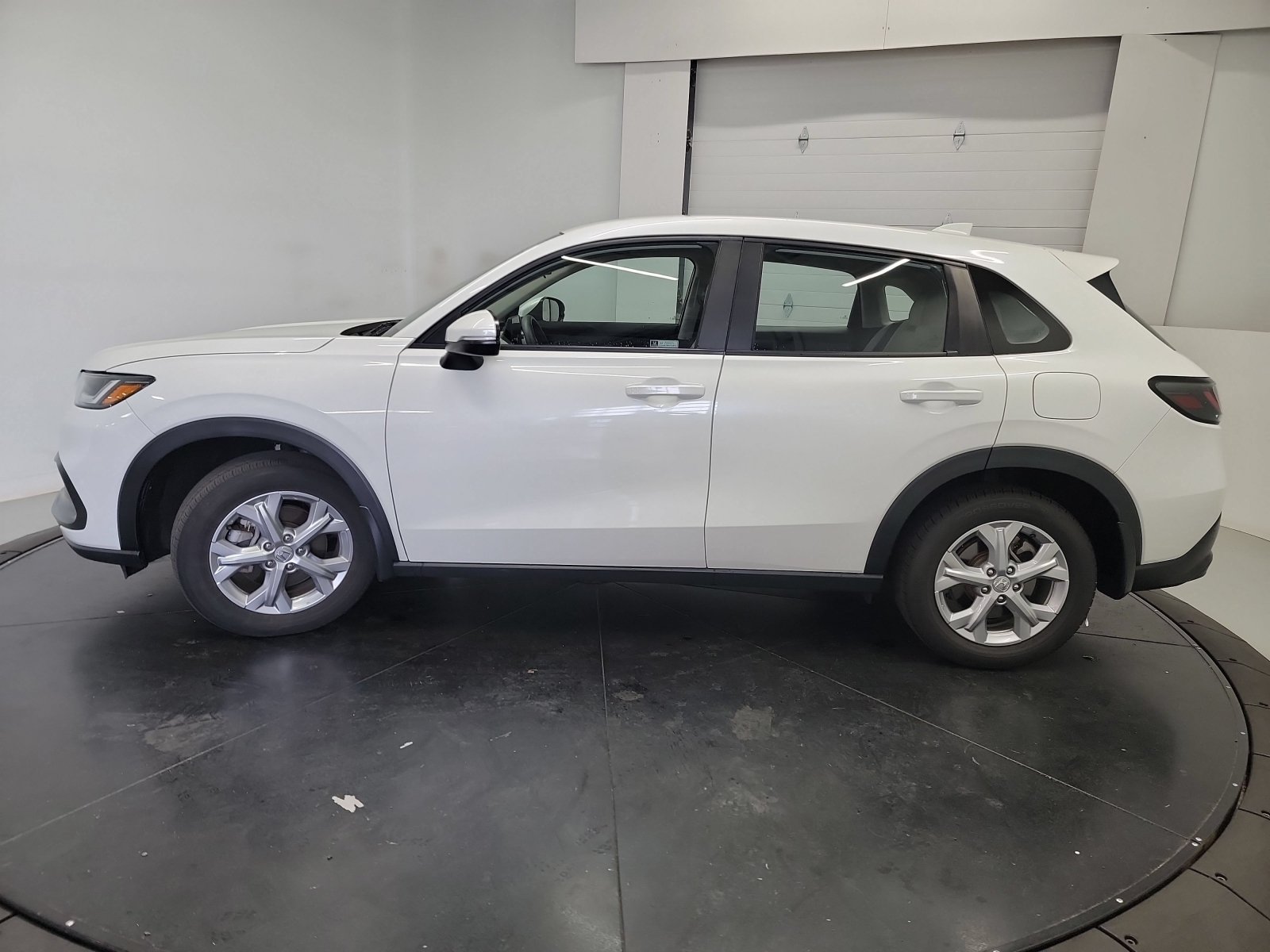 Certified 2024 Honda HR-V LX image 5