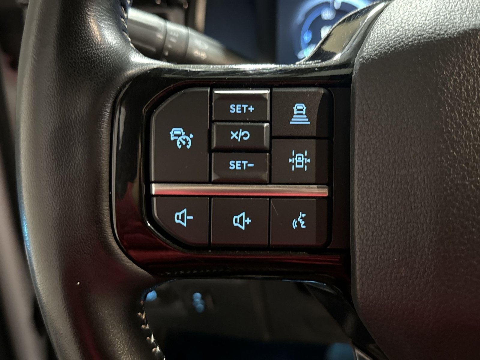 Used 2023 Ford F150 Lightning Platinum AWD/4WD image 22