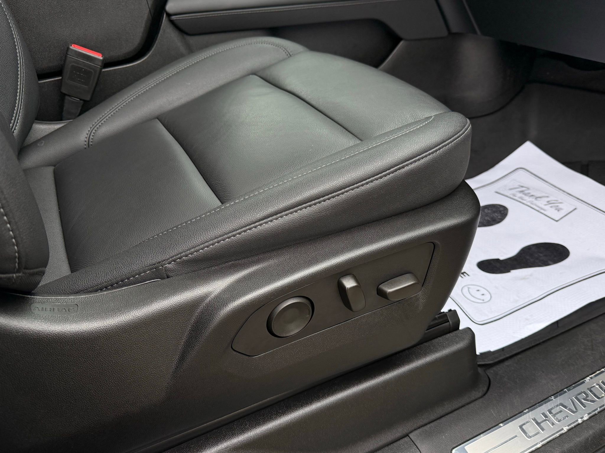 Used 2023 Chevrolet Tahoe Z71 image 24