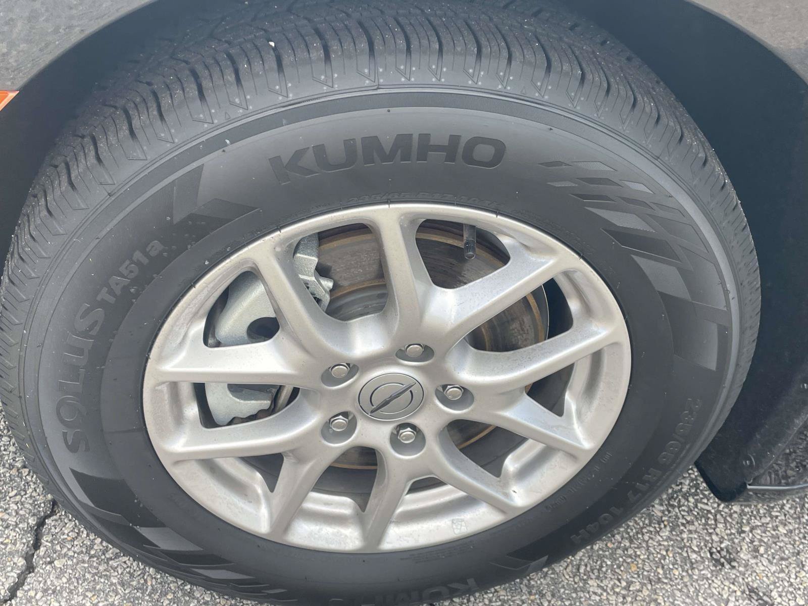Used 2024 Chrysler Pacifica Touring-L FWD image 9