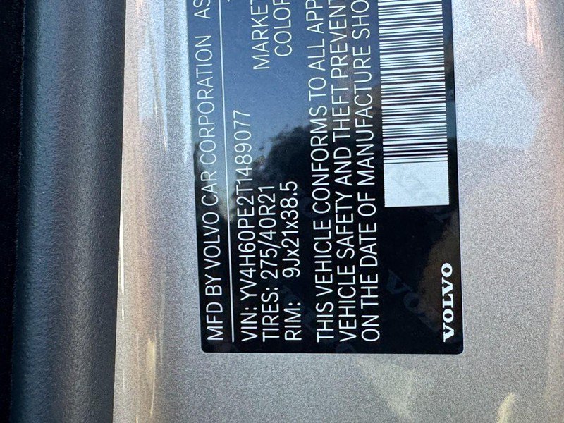New 2026 Volvo XC90 T8 Plus w/ Protection Package Premier AWD/4WD image 16
