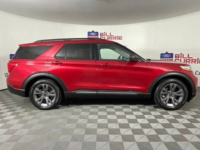 Used 2021 Ford Explorer XLT w/ Equipment Group 202A image 2