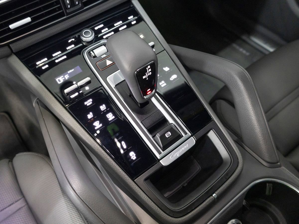 Certified 2023 Porsche Cayenne Coupe image 15