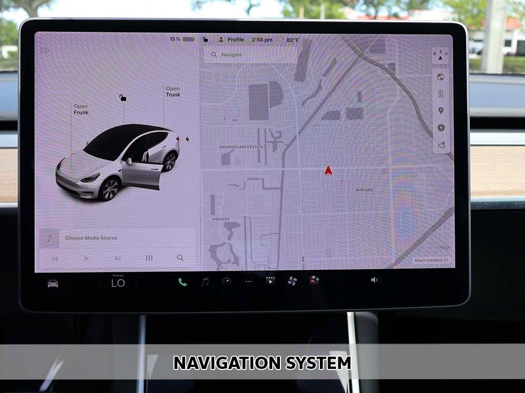 Used 2021 Tesla Model Y Long Range image 12