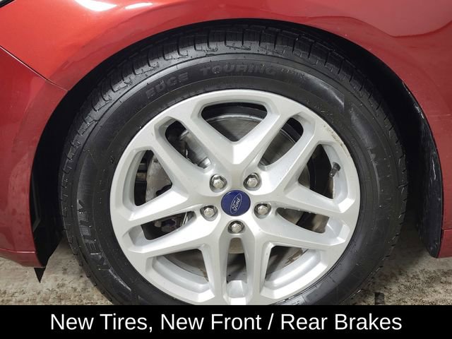 Used 2014 Ford Fusion SE image 10