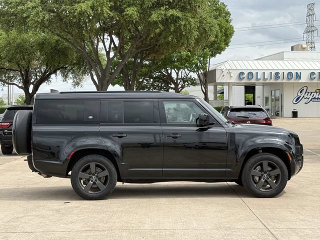 Used 2023 Land Rover Defender 130 X-Dynamic SE AWD/4WD image 4