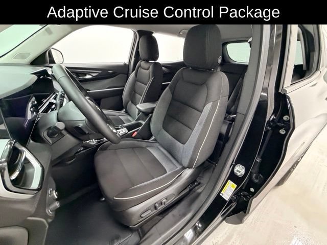 Used 2025 Chevrolet TrailBlazer LT w/ Convenience Package FWD image 8