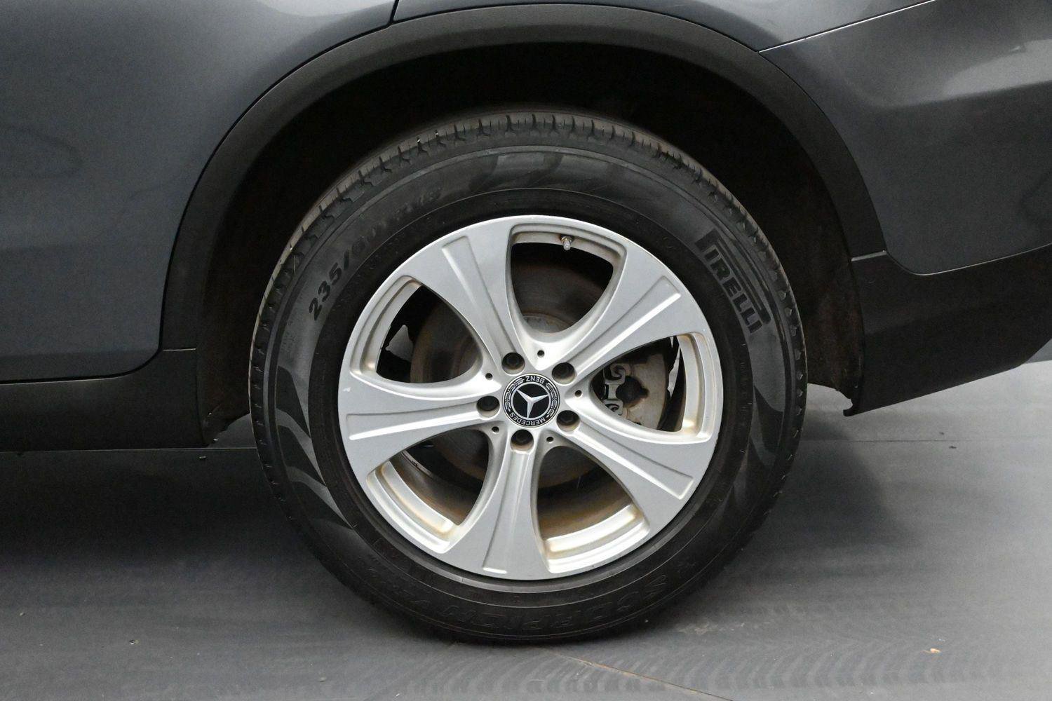 Used 2018 Mercedes-Benz GLC 300 4MATIC image 11