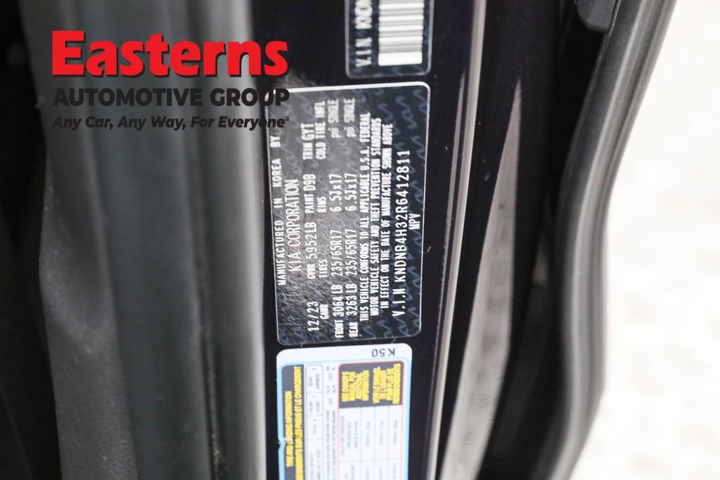 Used 2024 Kia Carnival LX image 36