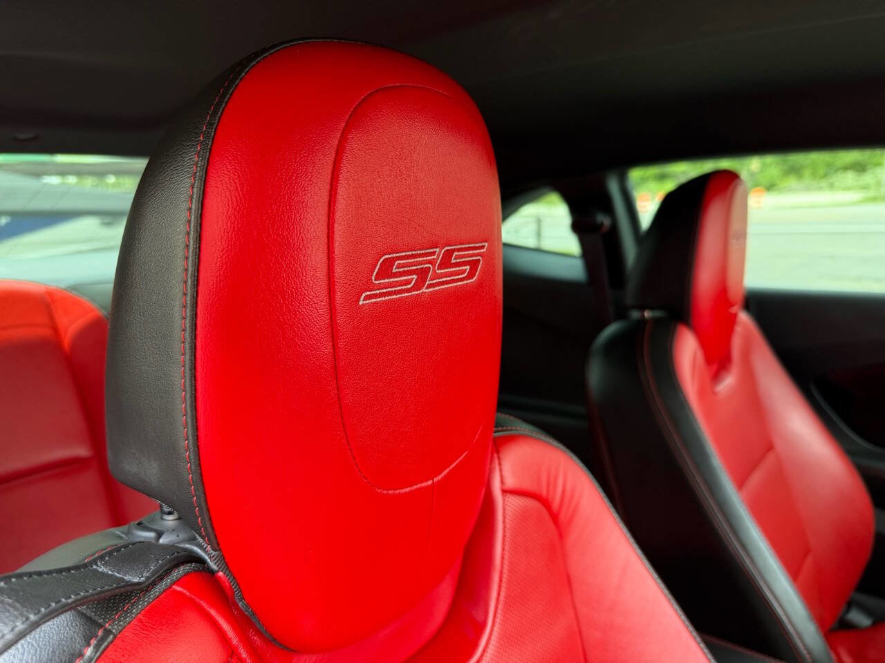 Used 2015 Chevrolet Camaro SS w/ Commemorative Special Edition image 50