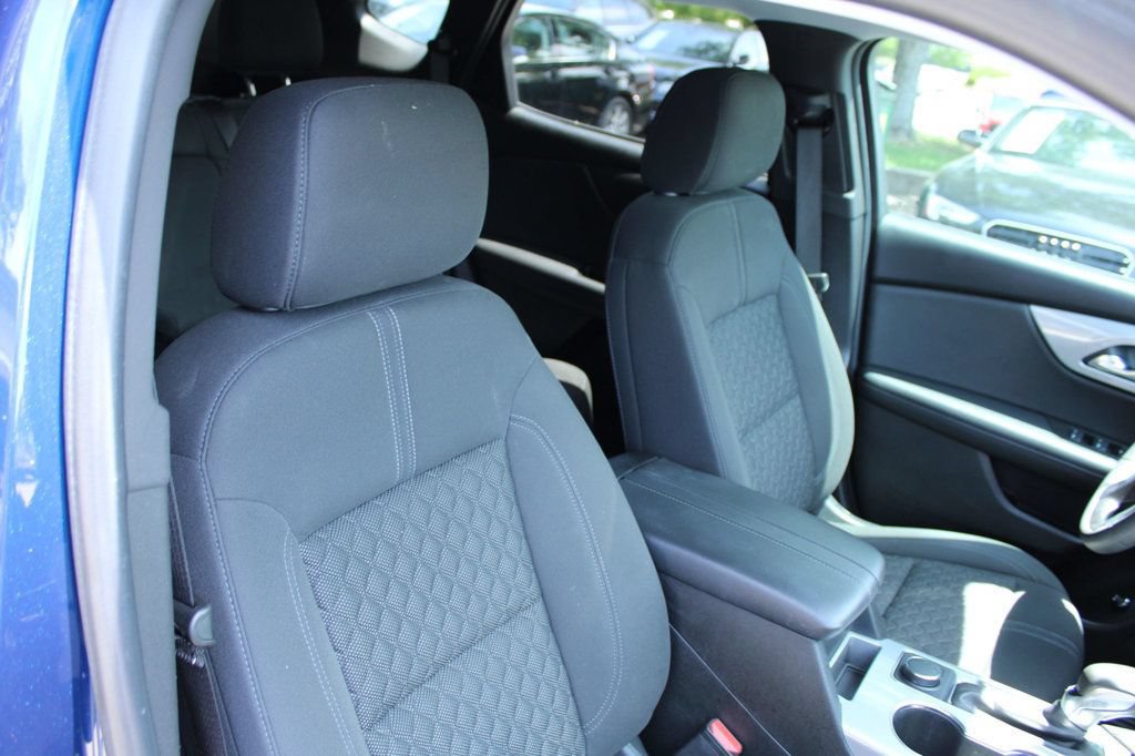 Used 2022 Chevrolet Blazer LT FWD image 25