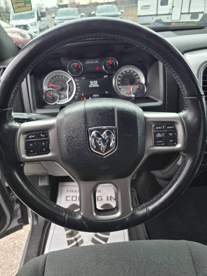 Used 2022 RAM 1500 Classic Warlock AWD/4WD image 14
