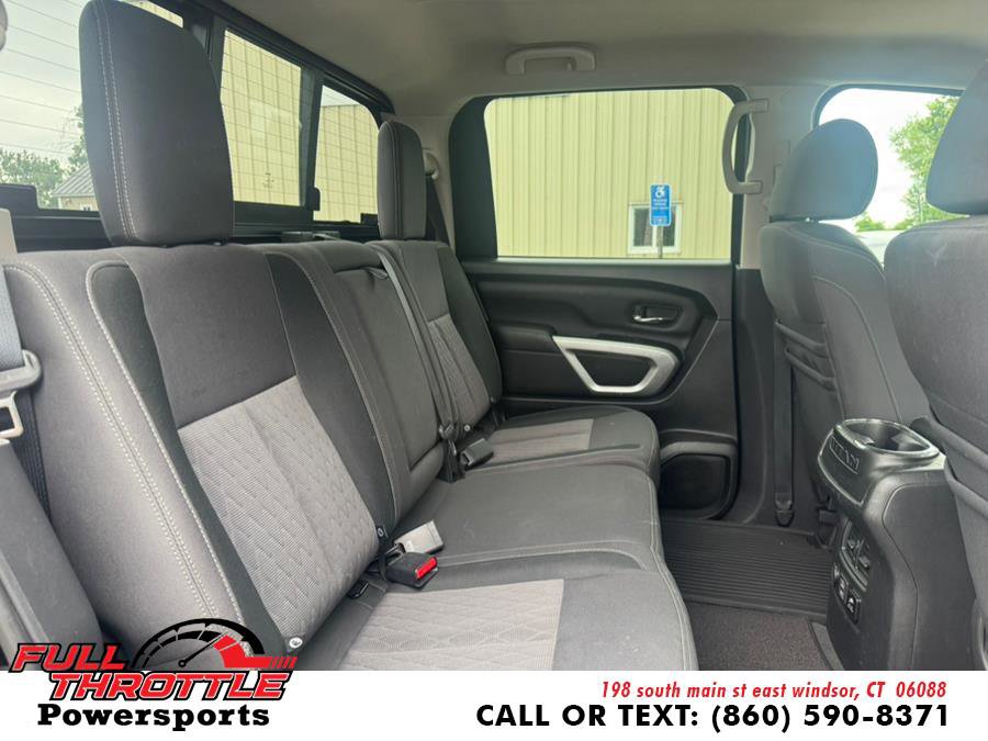 Used 2021 Nissan Titan SV w/ SV Convenience Package image 15