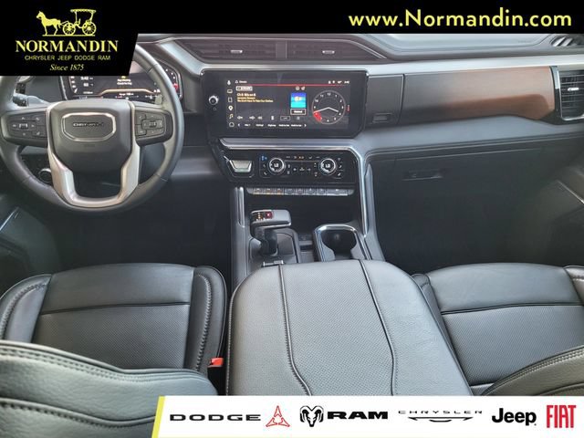 Used 2024 GMC Sierra 1500 Denali w/ Technology Package AWD/4WD image 6