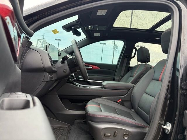Used 2024 Chevrolet Traverse RS w/ LPO, Floor Liner Package image 12