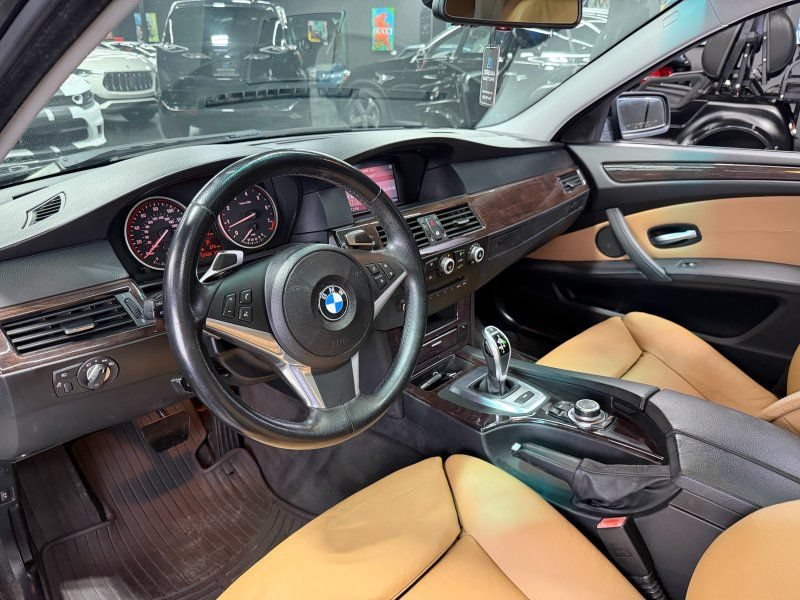 Used 2010 BMW 535i Sedan RWD image 9