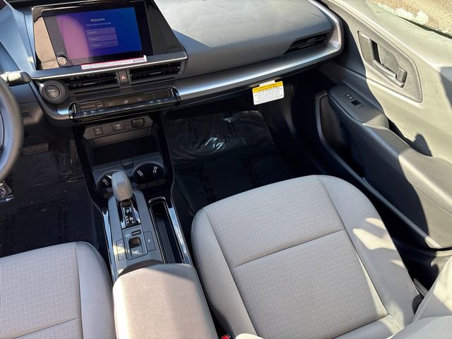 Used 2025 Toyota Prius LE image 25