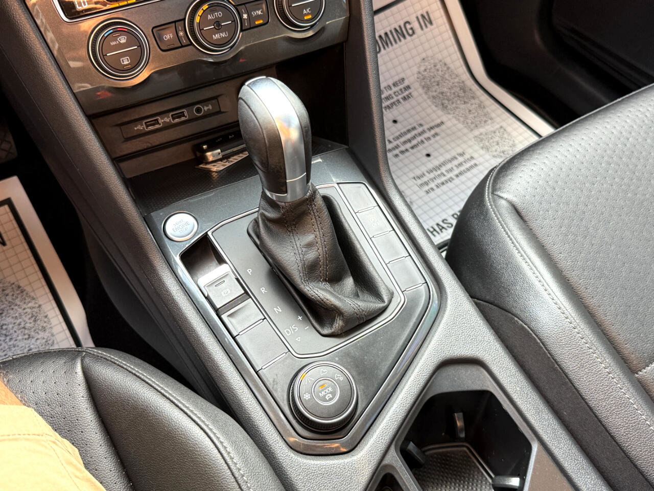 Used 2019 Volkswagen Tiguan SE w/ Panoramic Sunroof Package image 23