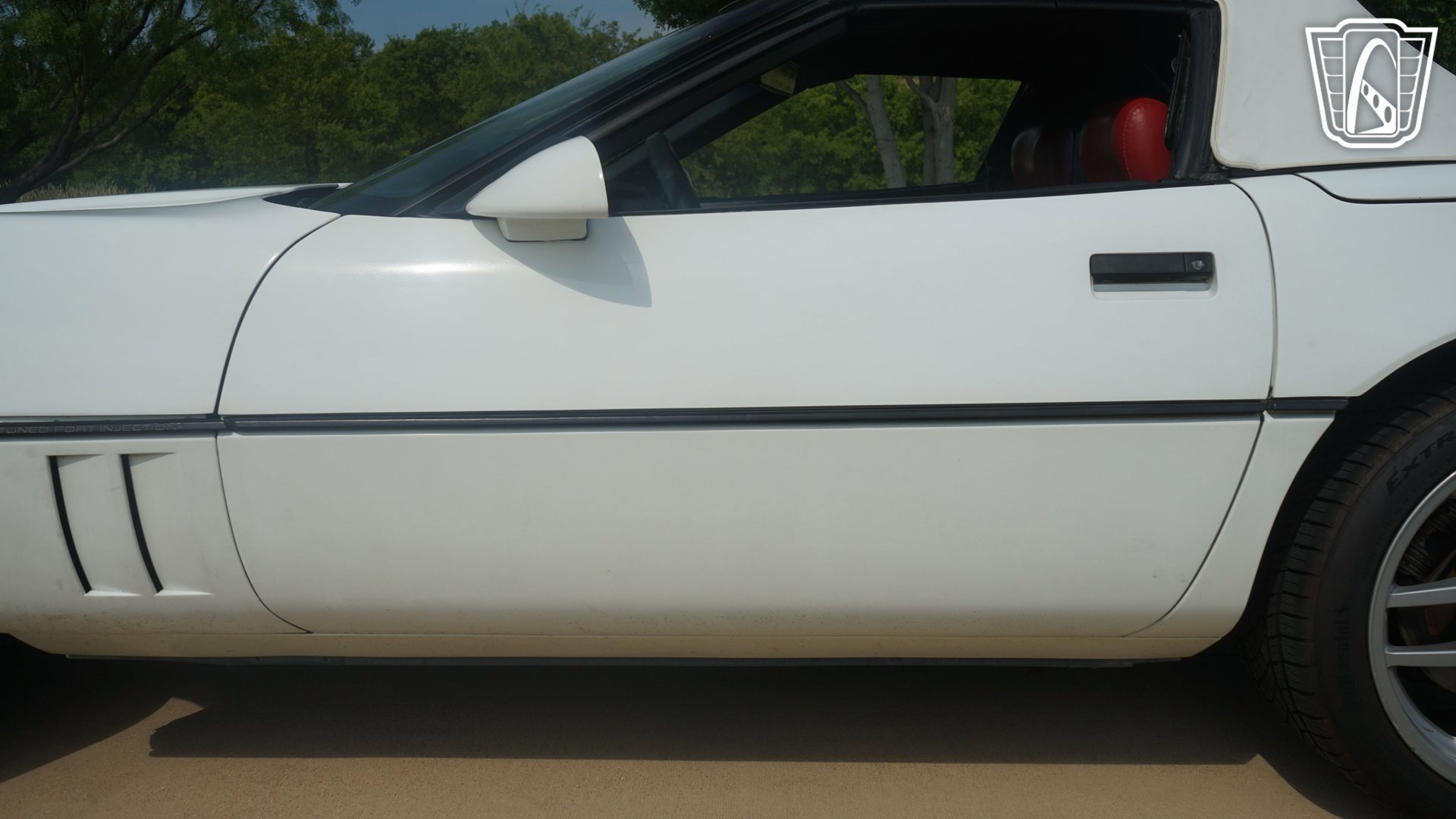Used 1989 Chevrolet Corvette Convertible image 37