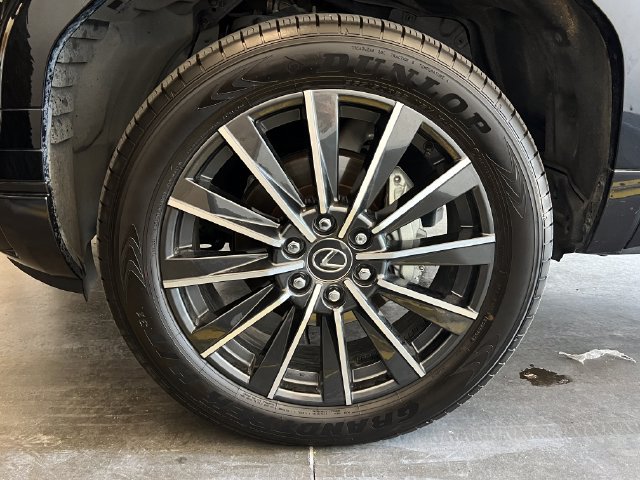Certified 2025 Lexus GX 550 w/ Accessory Package (2T) AWD/4WD image 9