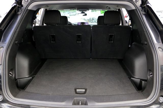 Used 2023 Chevrolet Blazer LT FWD image 28
