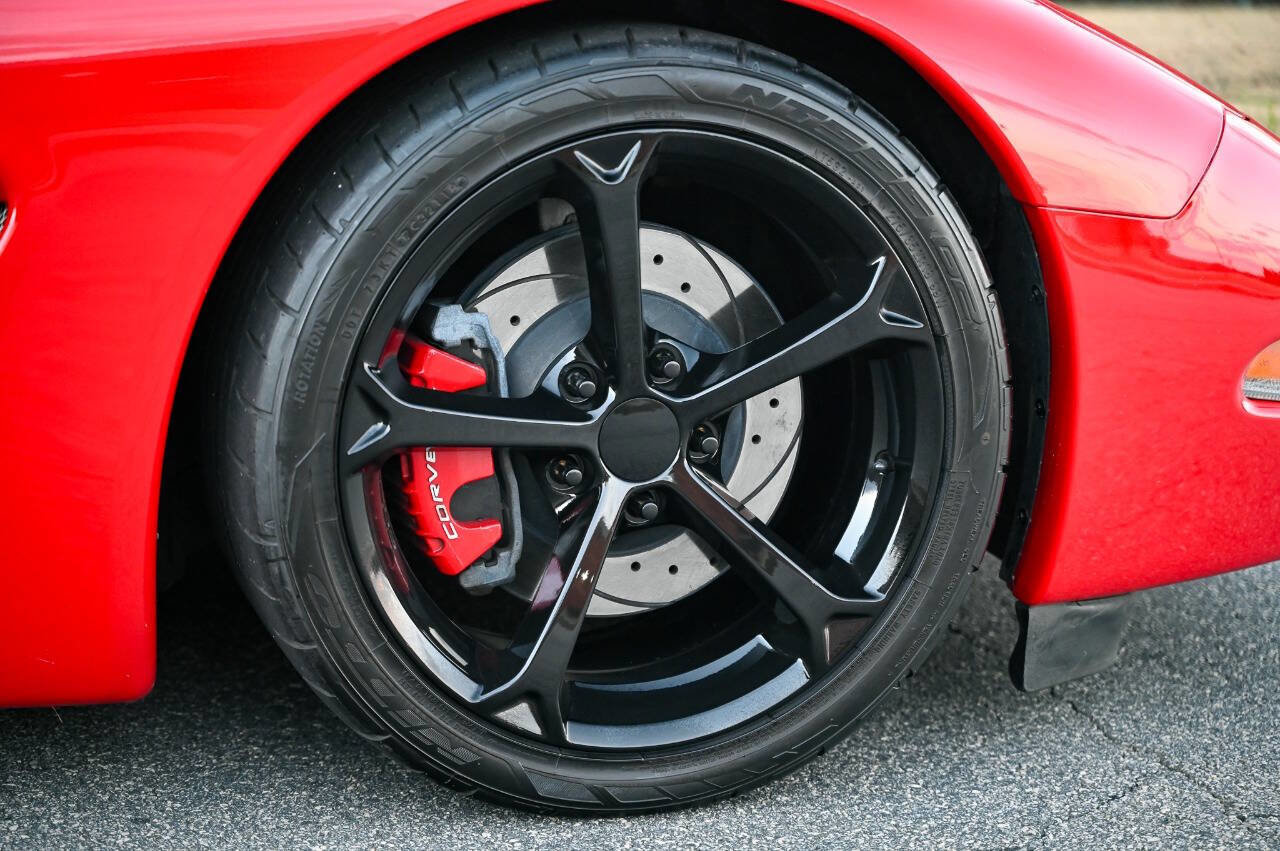 Used 2002 Chevrolet Corvette Z06 w/ Memory Pkg image 45
