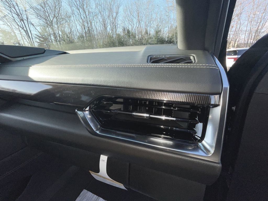 New 2026 GMC Yukon XL Elevation image 35