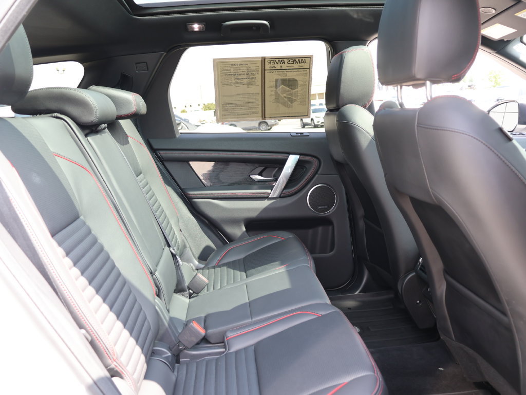 Used 2023 Land Rover Discovery Sport SE R-Dynamic AWD/4WD image 11