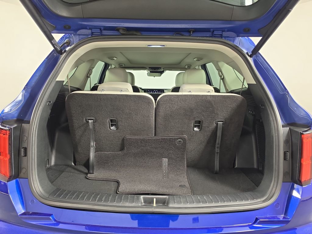 Certified 2022 Kia Sorento SX FWD image 32