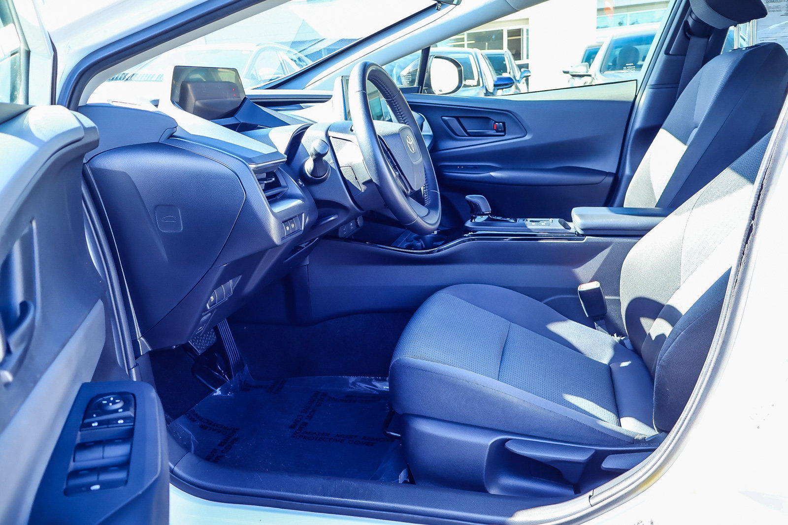 Used 2023 Toyota Prius LE FWD image 2