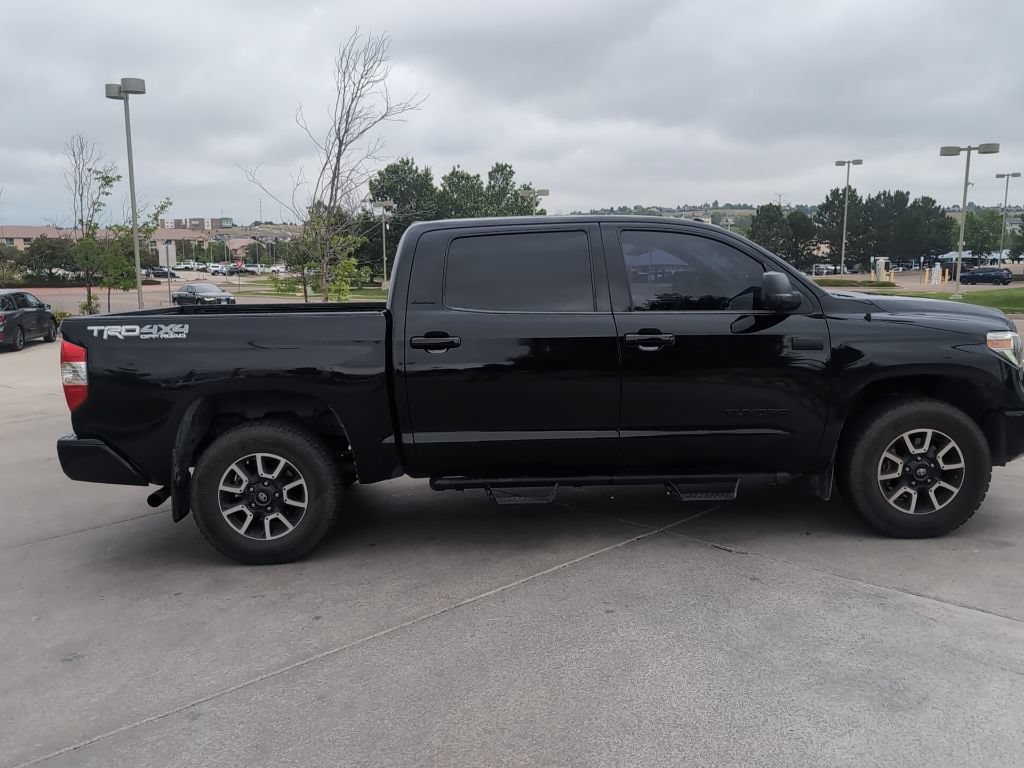 Used 2018 Toyota Tundra Limited w/ Limited Premium Package AWD/4WD image 10