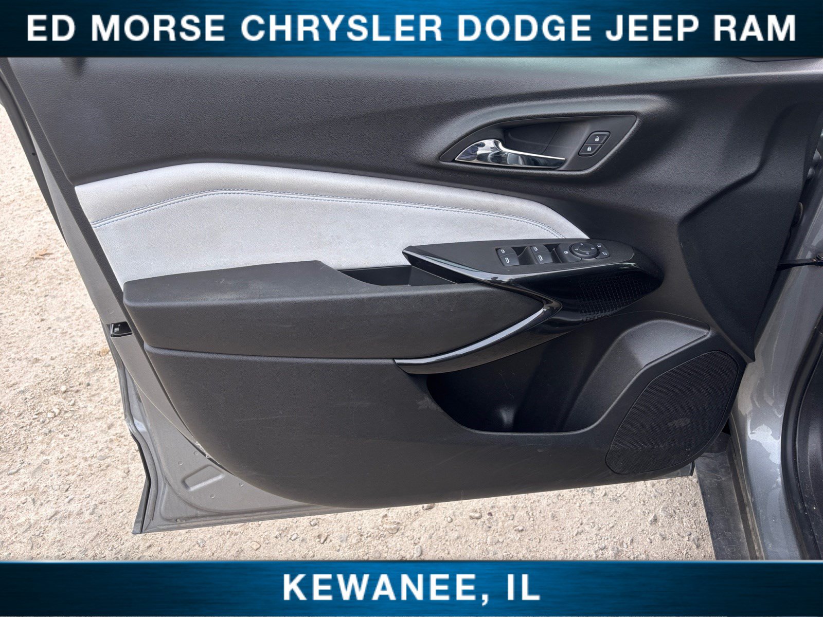 Used 2024 Chevrolet Trax LT FWD image 20